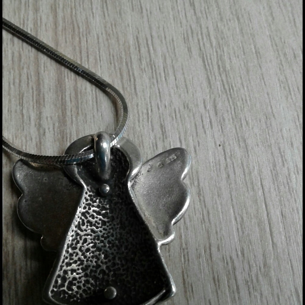 Sterling angel on sterling chain - Picture 3 of 6